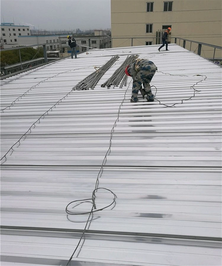 product-750-900 Glass wool roof sandwich panels install
